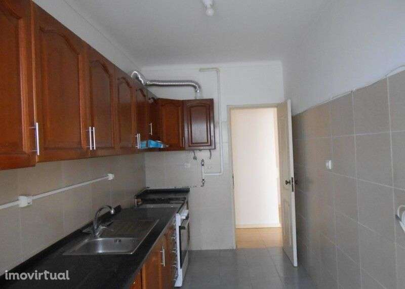 Apartamento T4 familiar, em Mina, Amadora - Grande imagem: 4/10