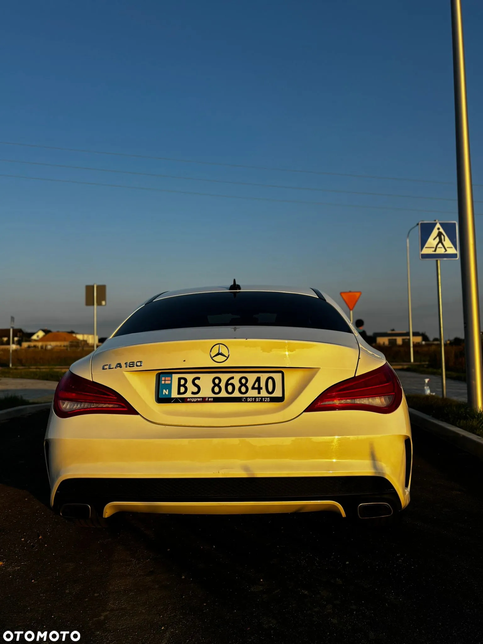 Mercedes-Benz CLA 180 7G-DCT AMG Line - 29