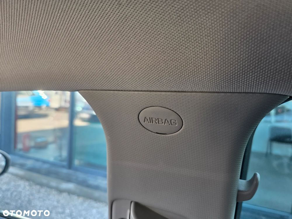 Hyundai Tucson blue 1.7 CRDi 2WD DCT Premium - 23