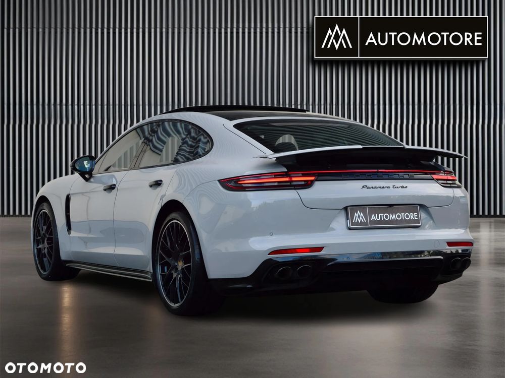 Porsche Panamera Turbo - 8