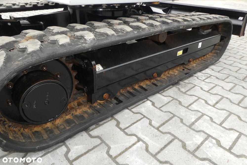 Caterpillar 302,7D CR TRZY ŁYŻKI - 16