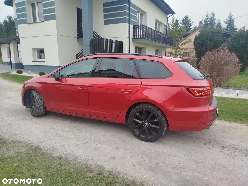 Seat Leon 2.0 TDI DPF DSG FR Black Matt Edition - 12