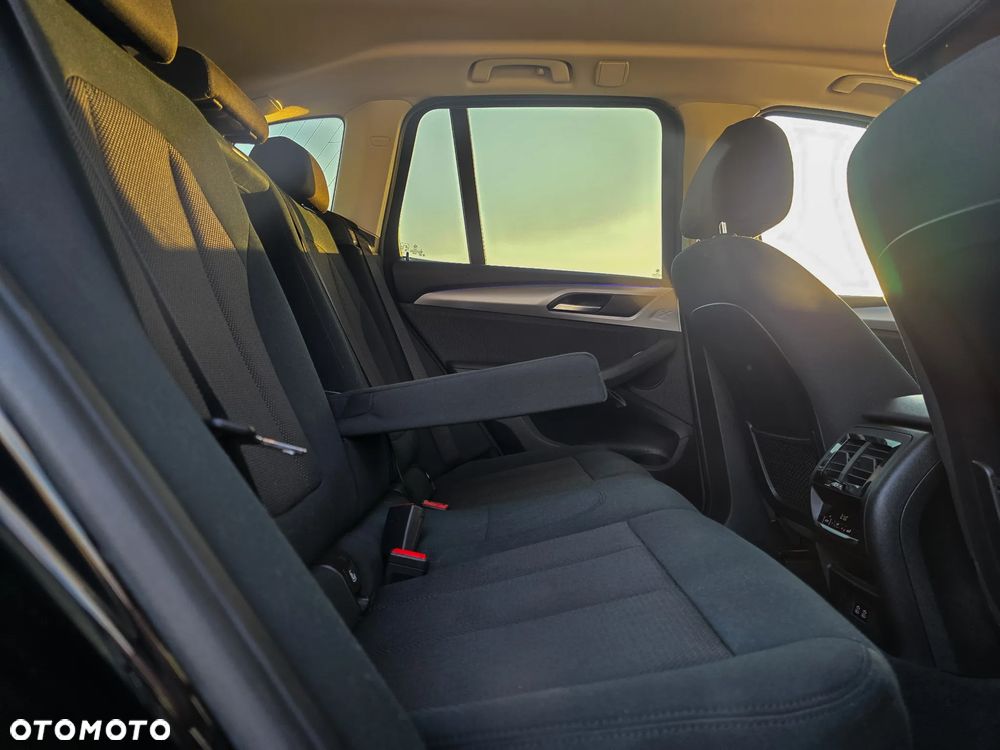 BMW X3 xDrive20d - 34
