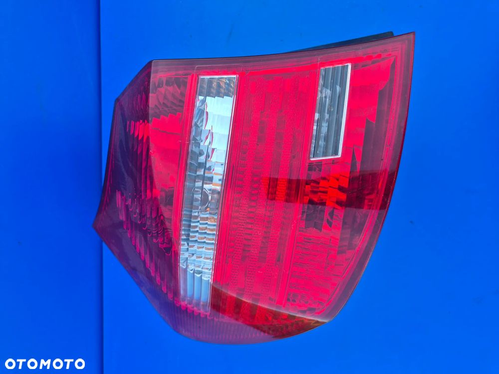LAMPA LEWA PRAWA TYLNA TYŁ BMW E87 6924501 6924502 - 2
