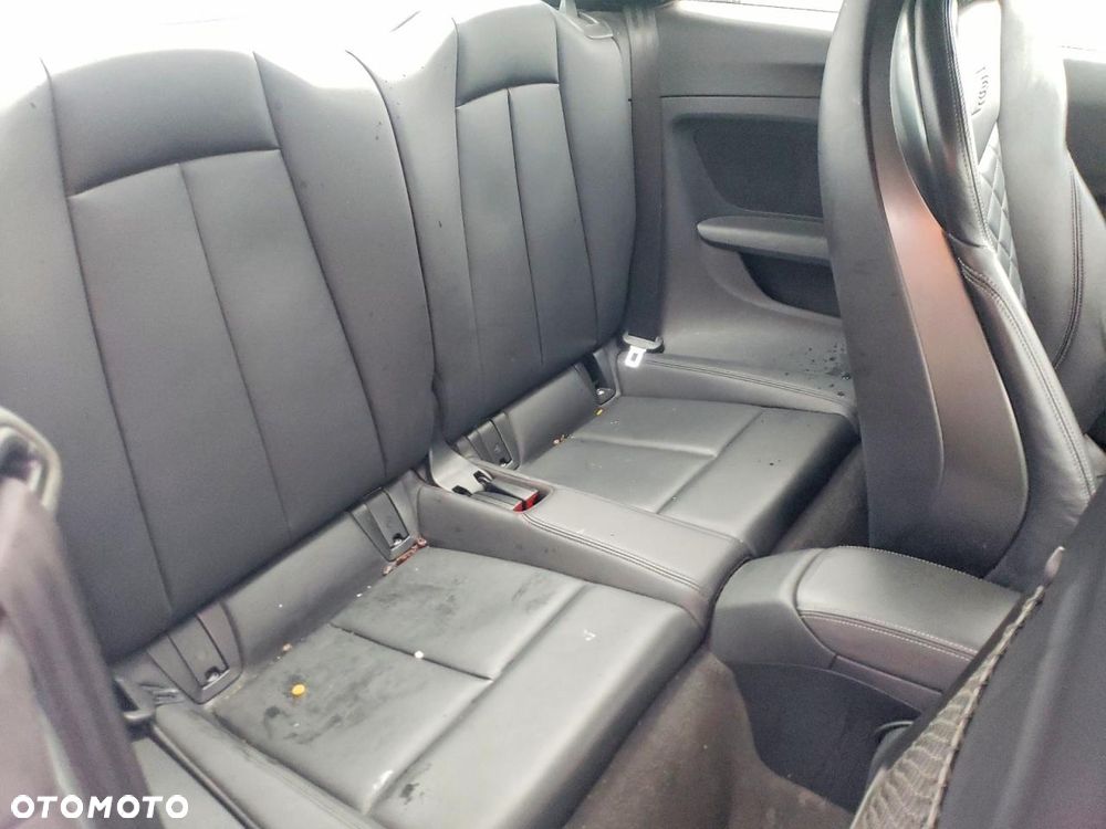 Audi TT S Coupé - 8