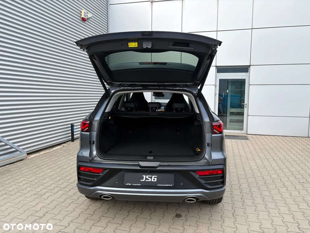 JAC JS6 - 8