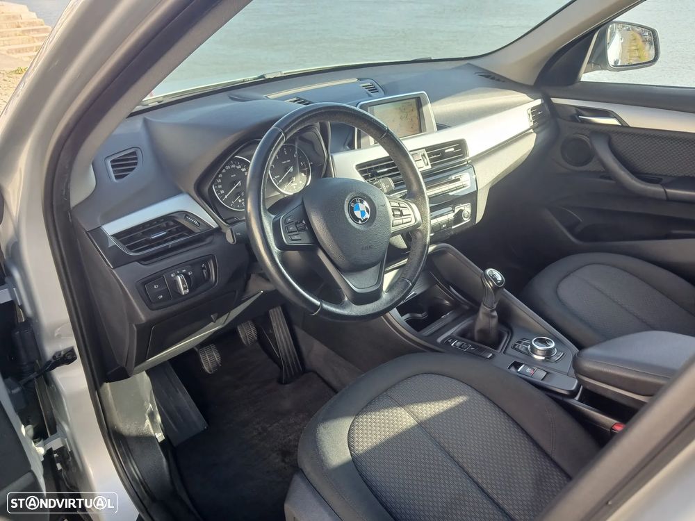 BMW X1 16 d sDrive Line Sport - 12