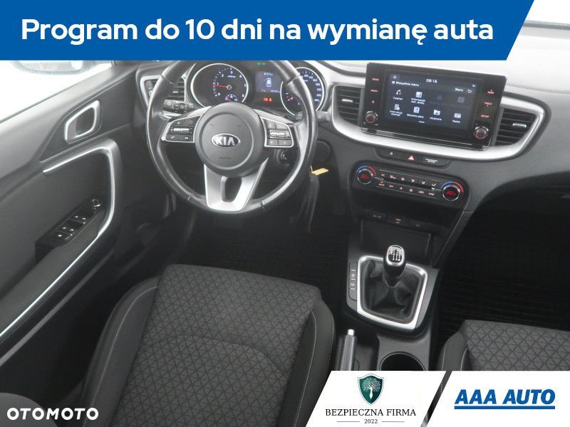 Kia Ceed - 9