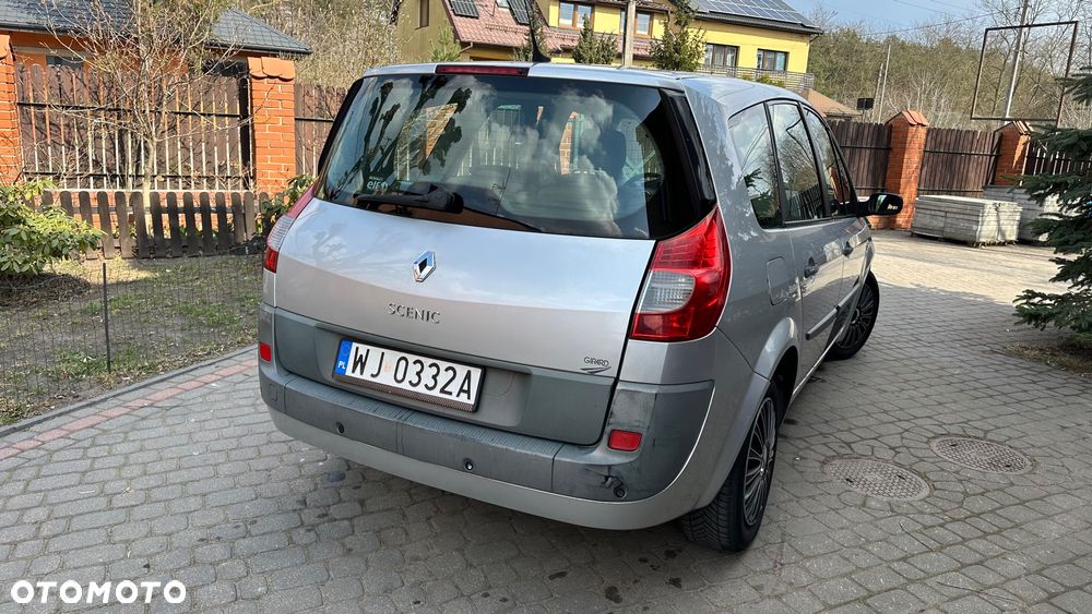 Renault Scenic - 9
