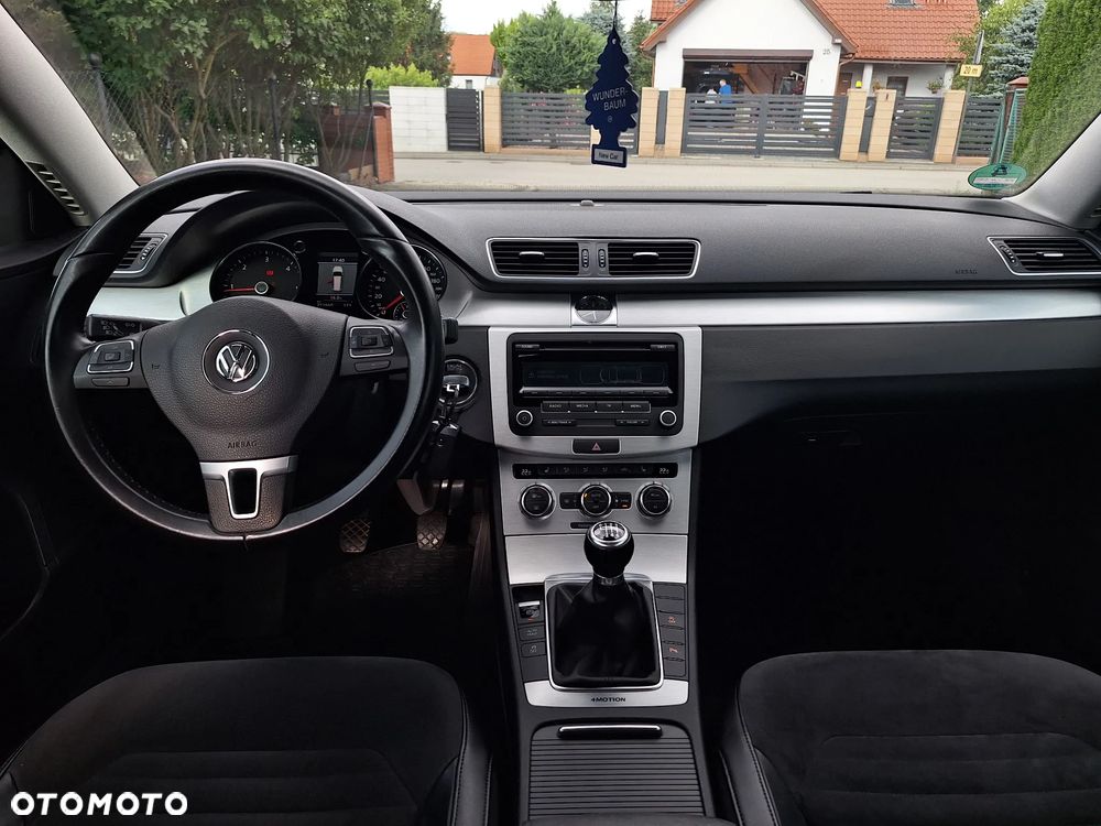 Volkswagen Passat 2.0 TDI 4Motion Comfortline - 12