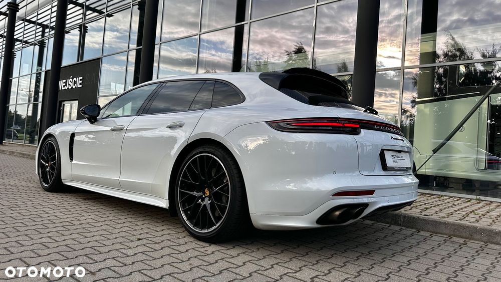 Porsche Panamera 4S Executive - 14