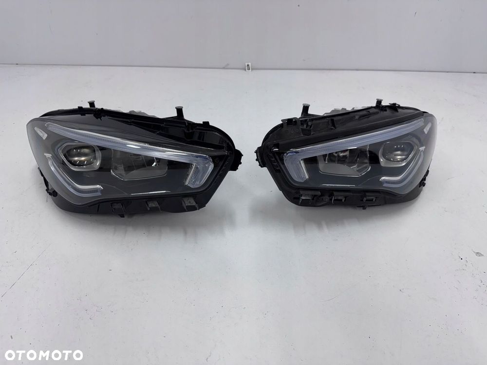 LAMPY PRZÓD KOMPLET LAMP MERCEDES CLA C118 W118 A118 LED HIGH PERFORMANCE - 1