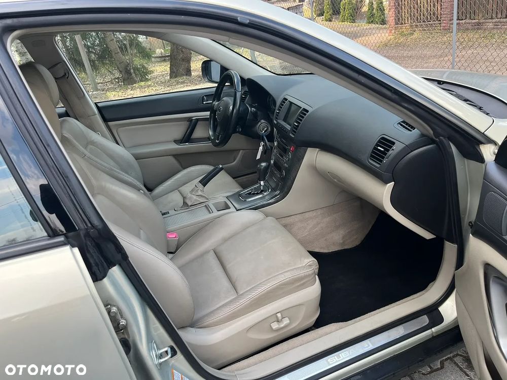 Subaru Outback - 11