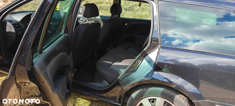Ford Mondeo 1.8 X - 11