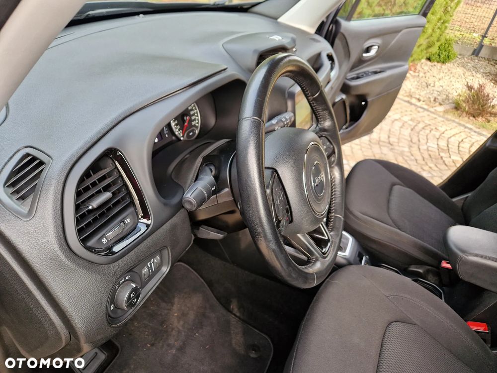 Jeep Renegade 1.6 MultiJet DSG Limited - 23