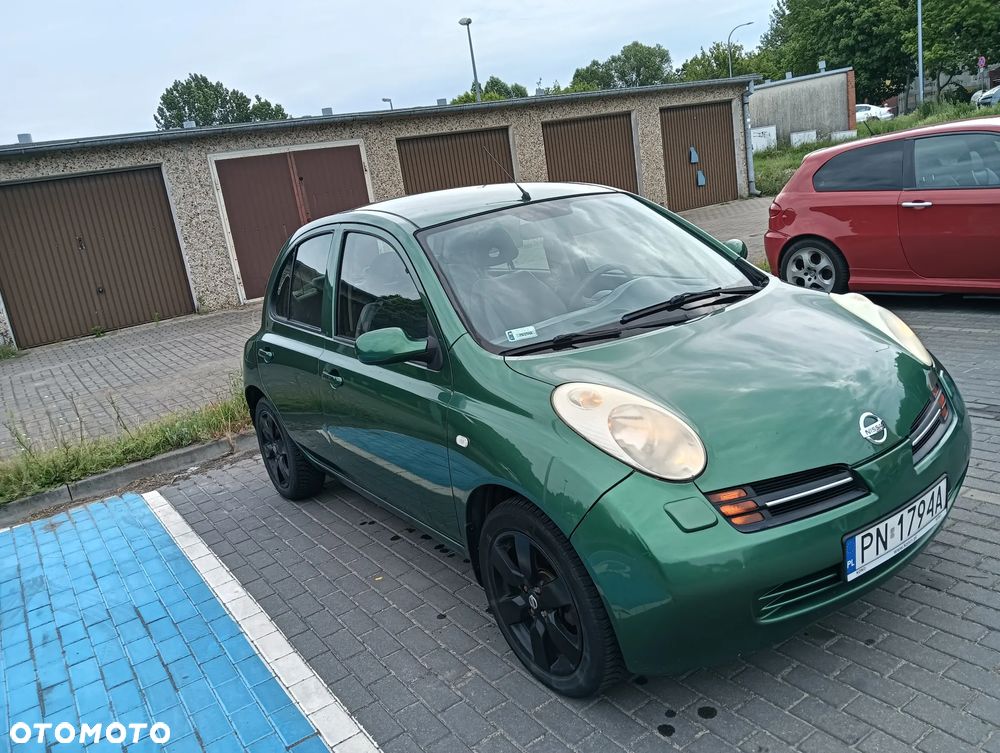 Nissan Micra - 1