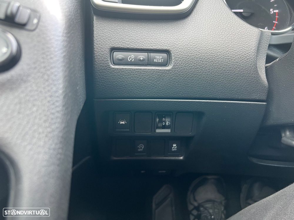 Nissan Qashqai 1.5 dCi N-Connecta 18 RS+PS - 17