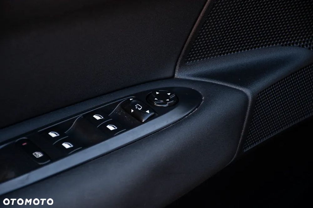 Citroën C4 VTi 120 Exclusive - 36