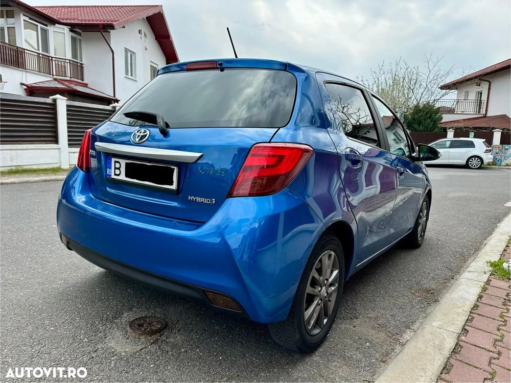 Toyota Yaris - 7