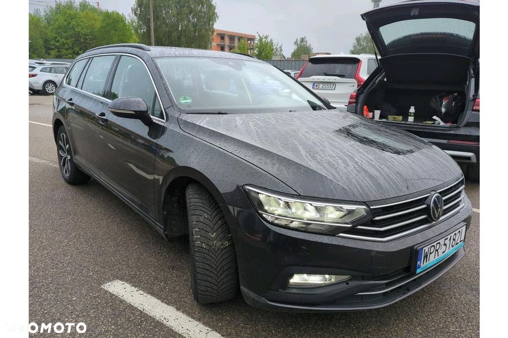 Volkswagen Passat Variant 1.5 TSI EVO Business DSG - 4