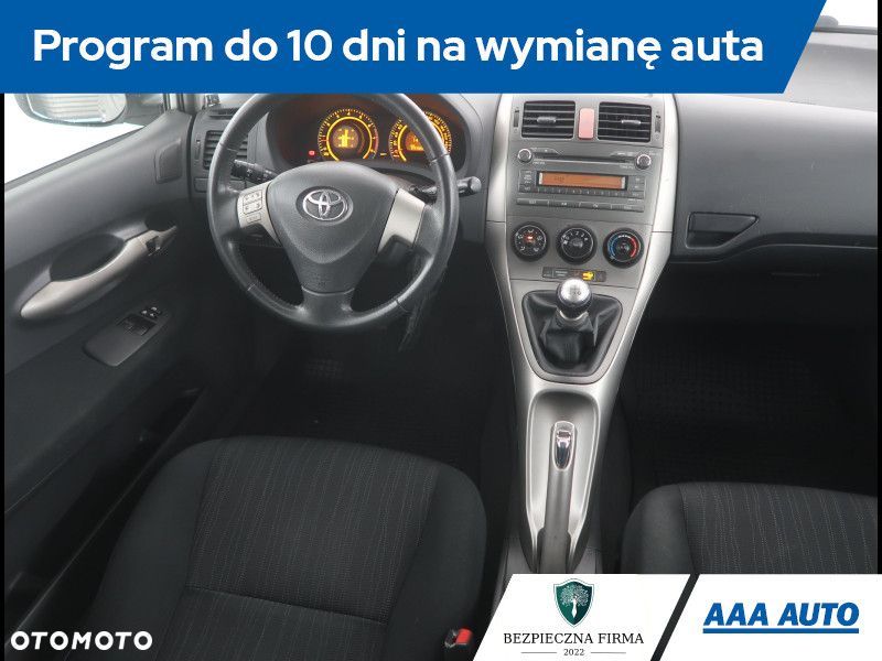 Toyota Auris - 8