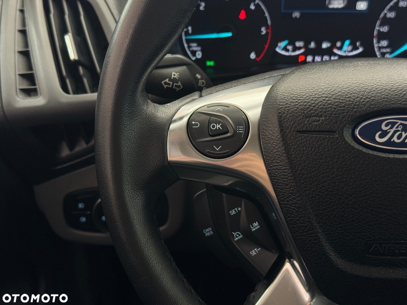 Ford Transit Connect - 23