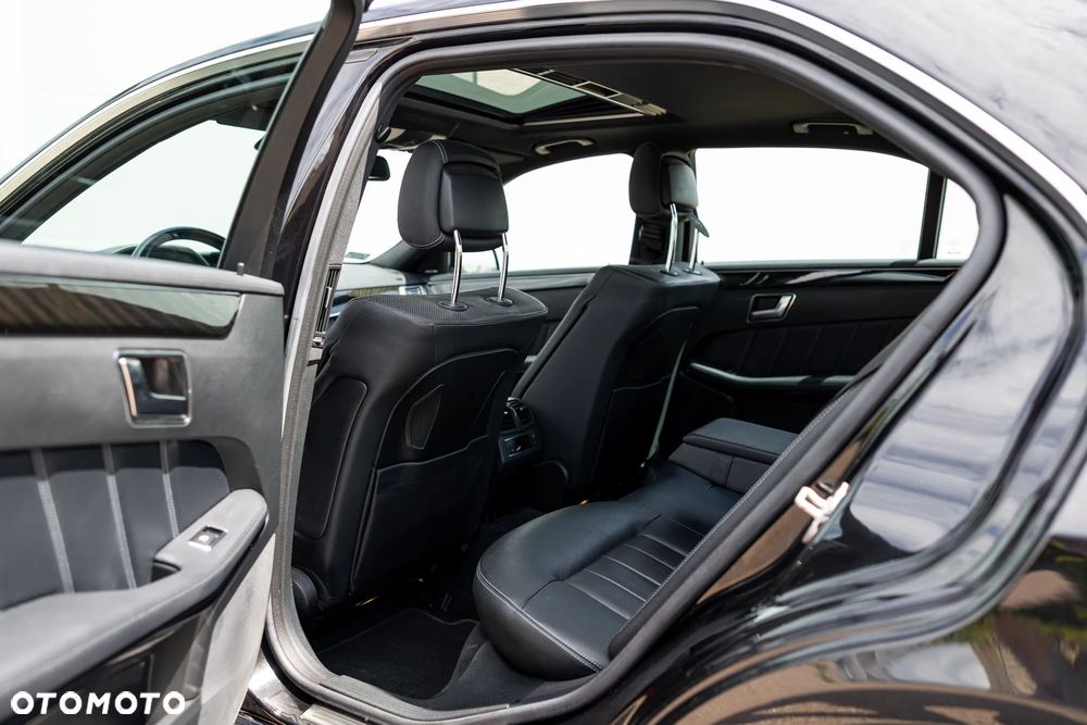 Mercedes-Benz Klasa E 350 BlueTEC 4-Matic Elegance - 16