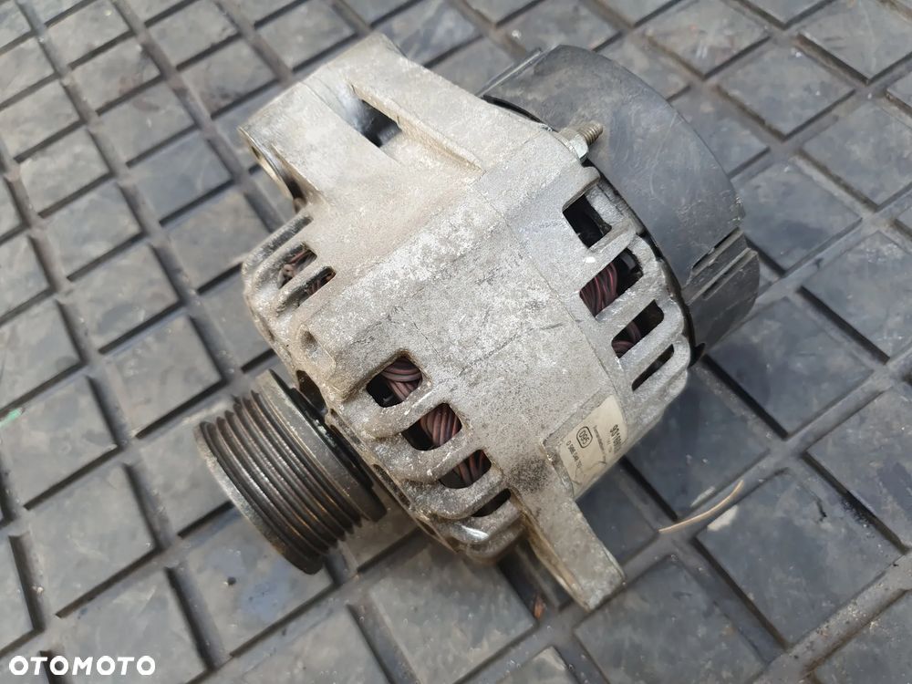 Alternator Opel Zafira B Astra H 1.9 CDTI 93169028 - 1