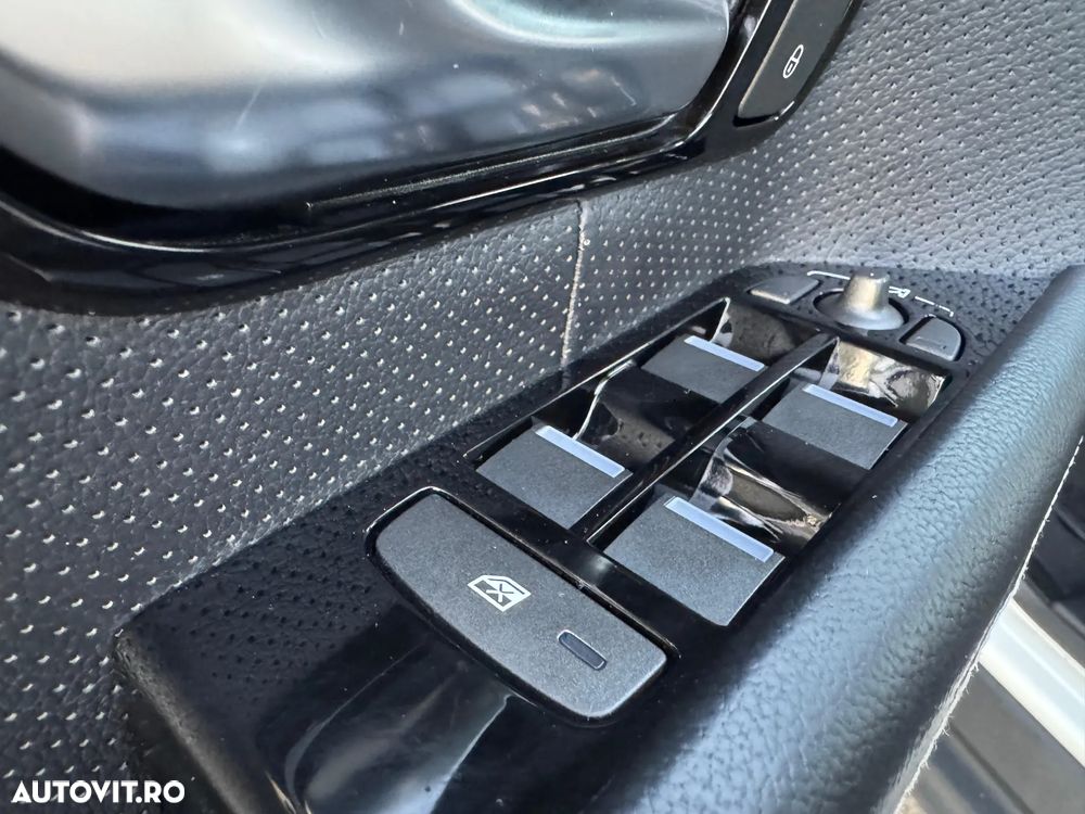 Land Rover Range Rover Evoque - 19