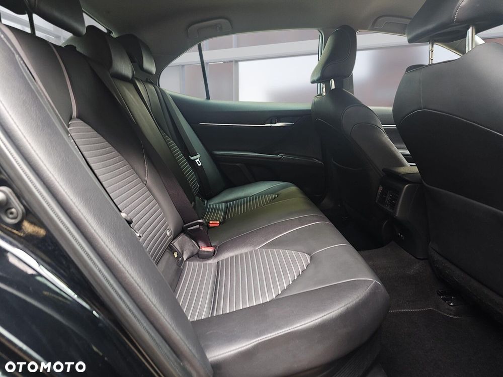Toyota Camry 2.5 Hybrid Prestige CVT - 11