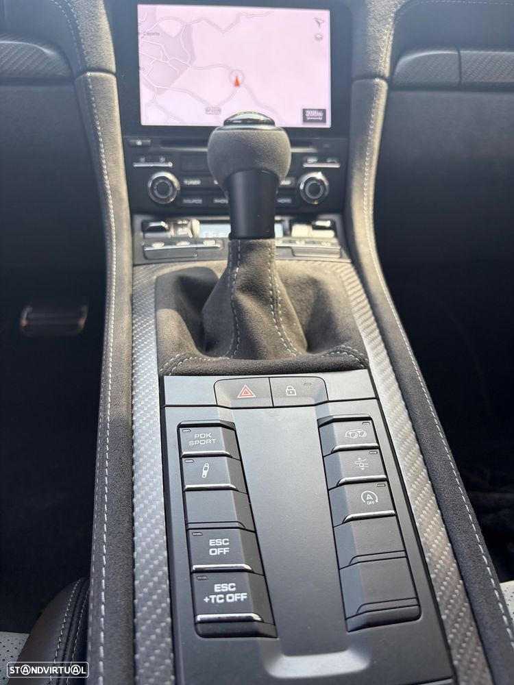 Porsche 718 Cayman GT4 RS - 25