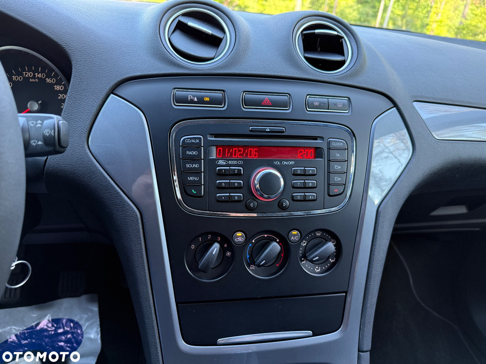 Ford Mondeo - 30