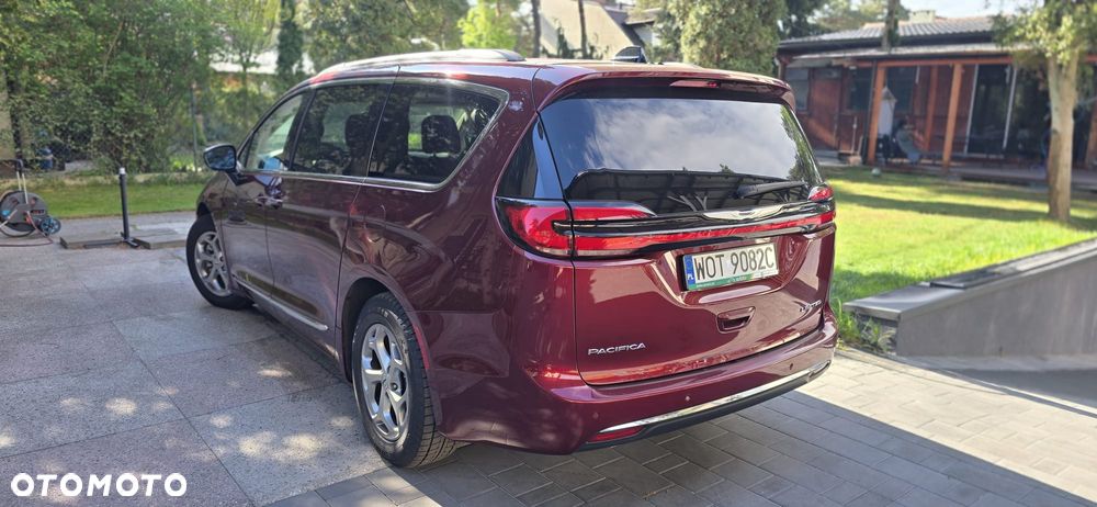 Chrysler Pacifica - 4