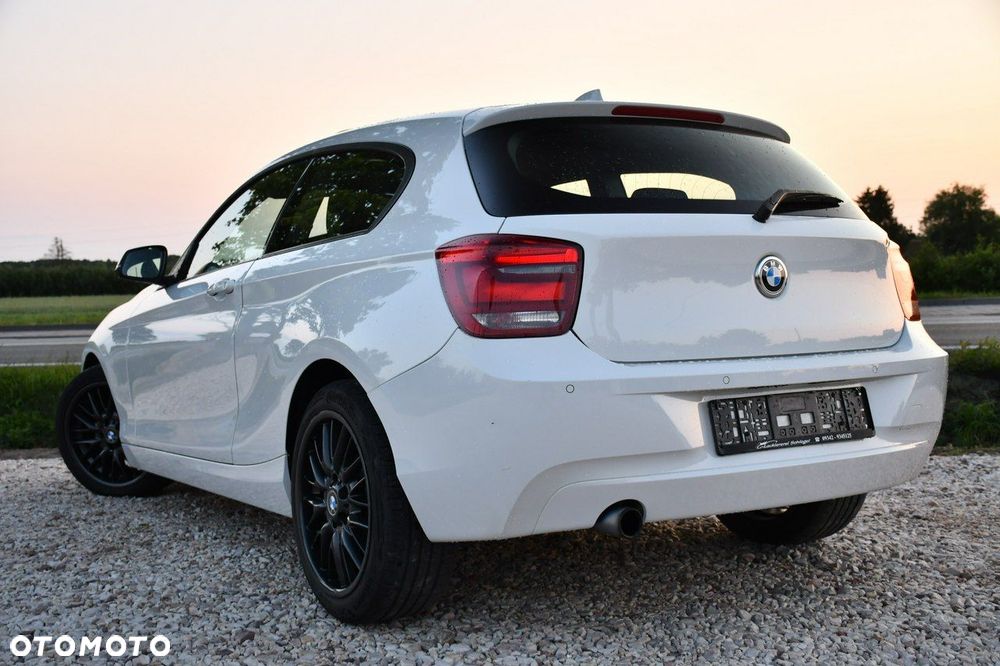 BMW Seria 1 - 22