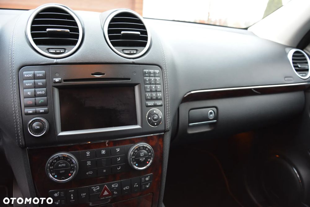 Mercedes-Benz GL 500 4Matic 7G-TRONIC - 13