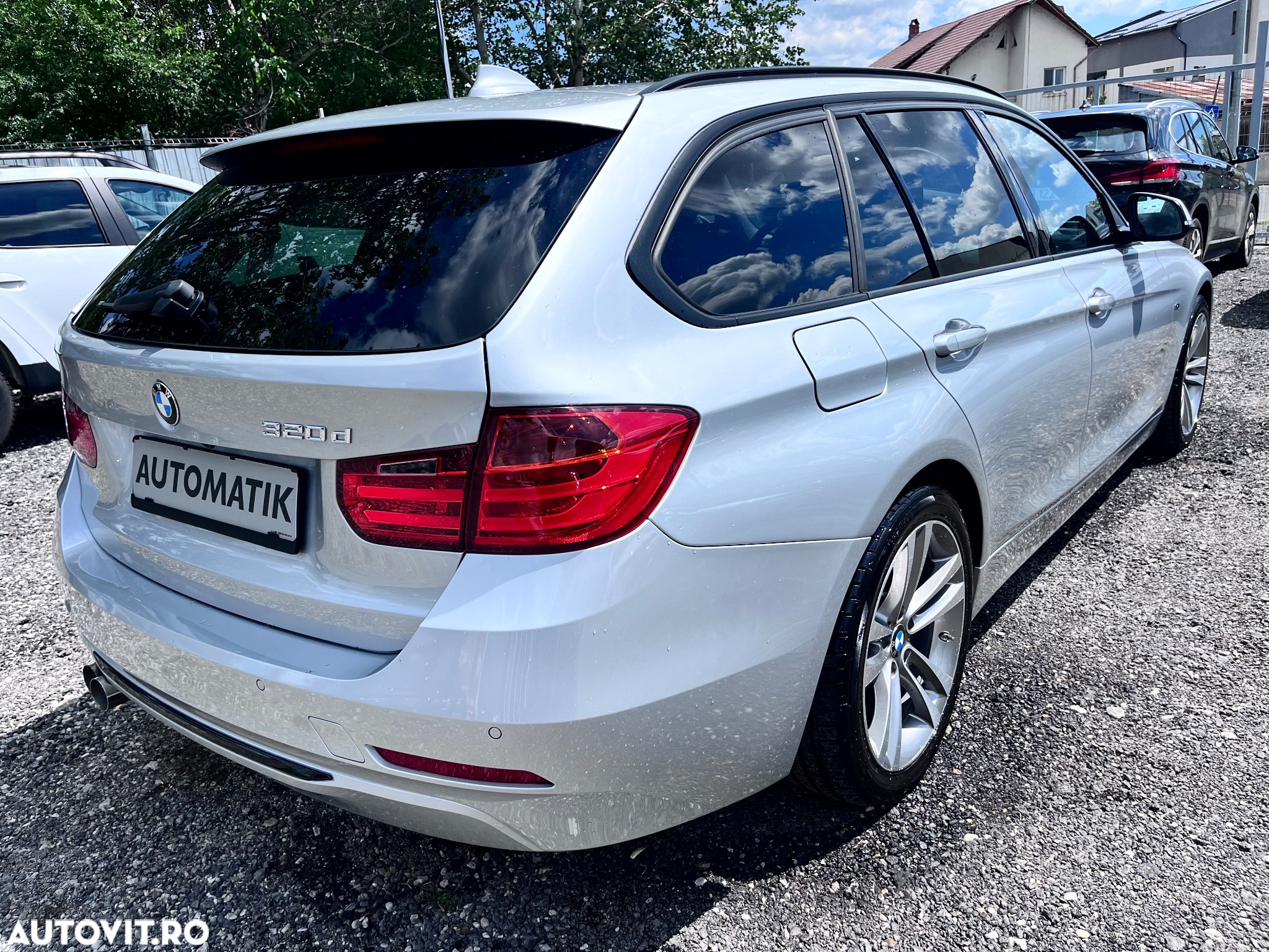 BMW Seria 3 320d Aut. Blue Performance Sport Line - 9