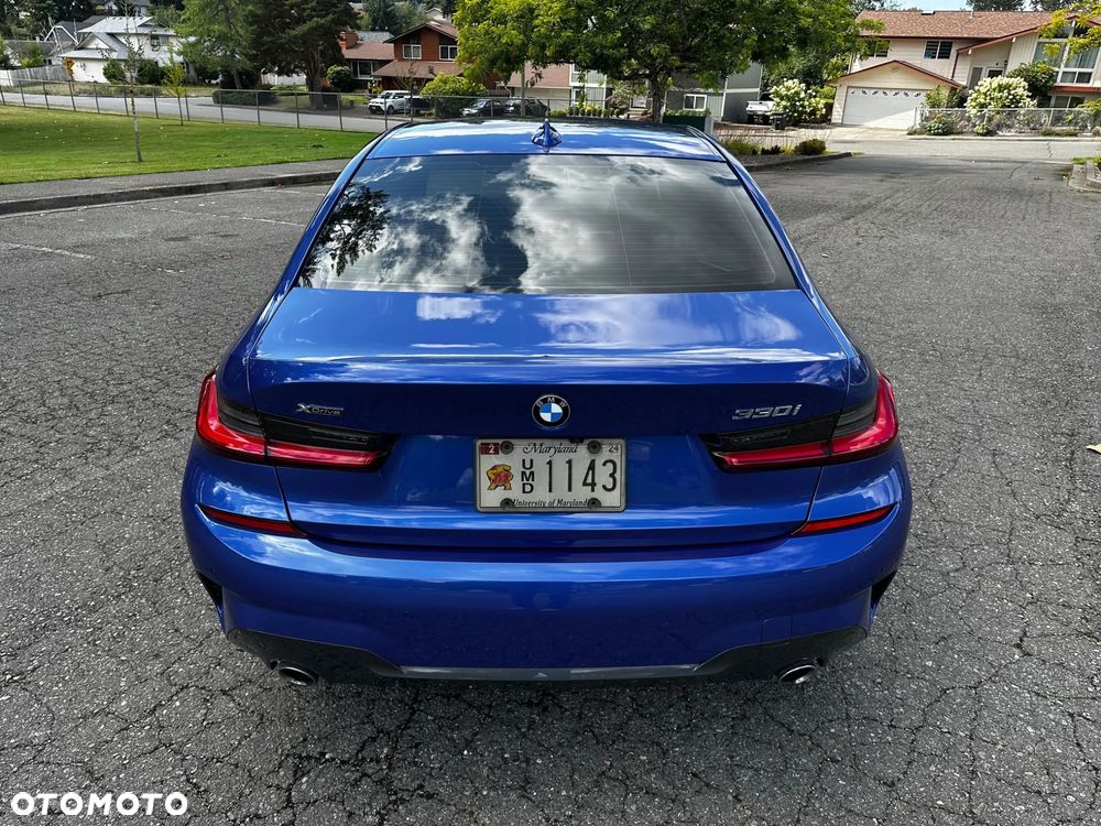 BMW Seria 3 330i M Sport - 8