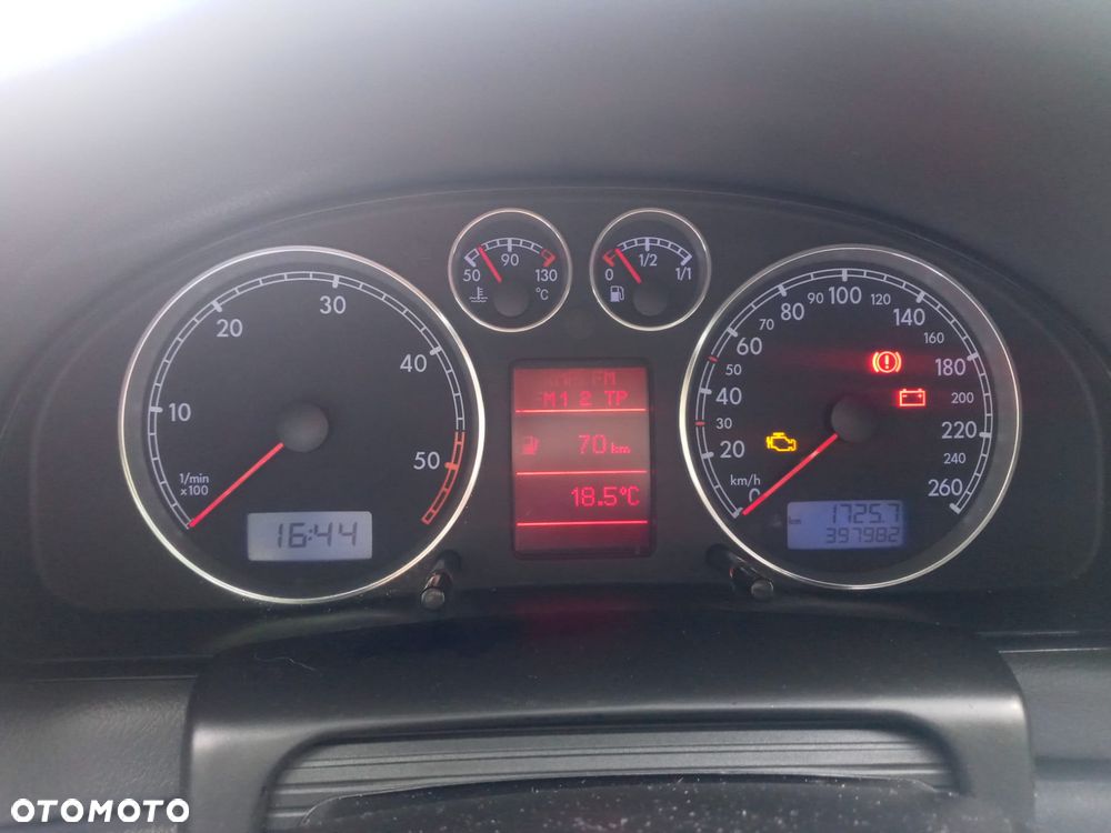 Volkswagen Passat 1.9 TDI - 8