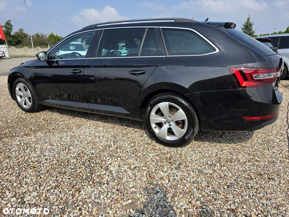 Skoda Superb 2.0 TDI SCR 4x4 Ambition DSG - 33
