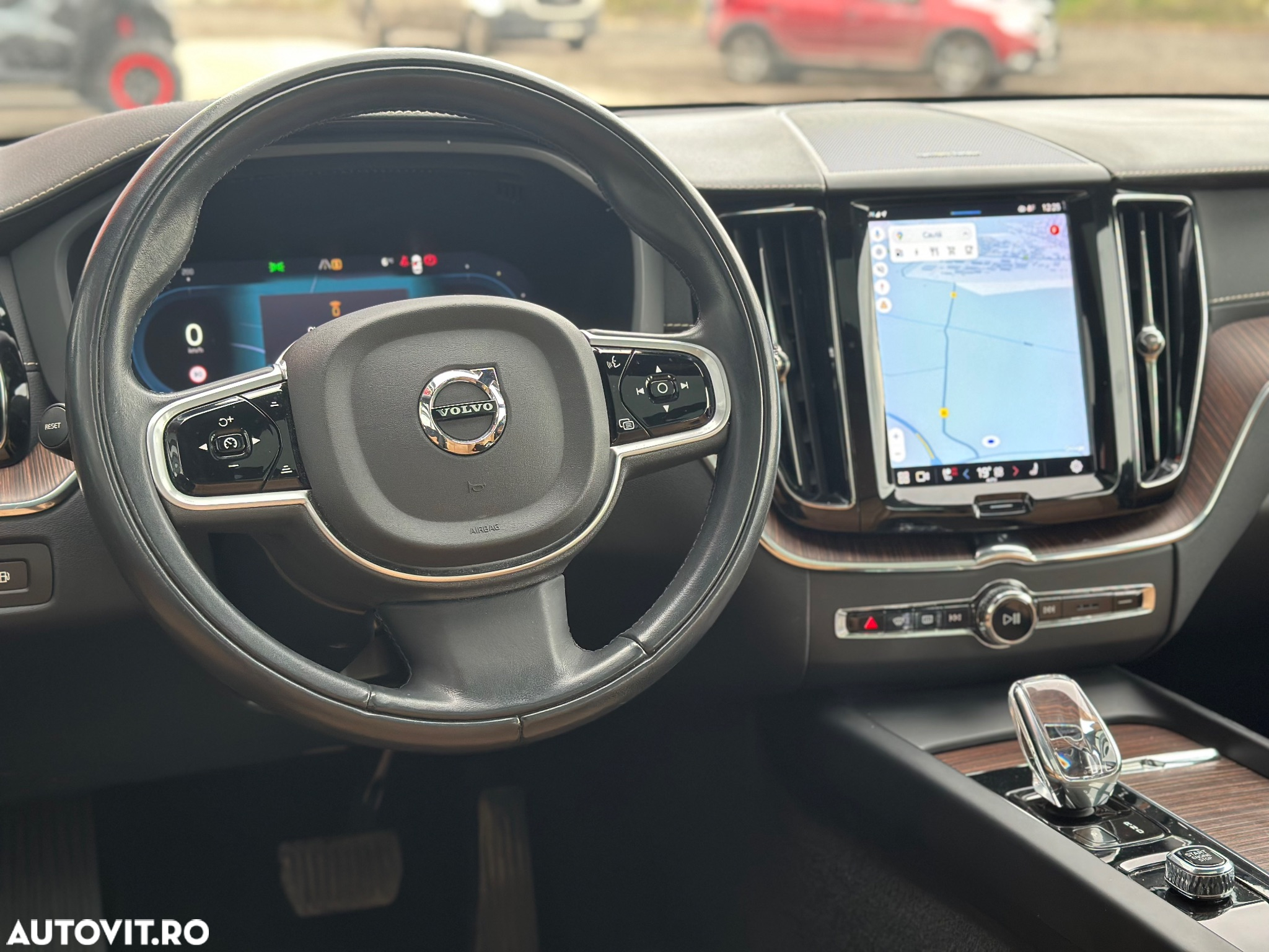 Volvo XC 60 T6 AWD Recharge Geartronic Inscription - 16