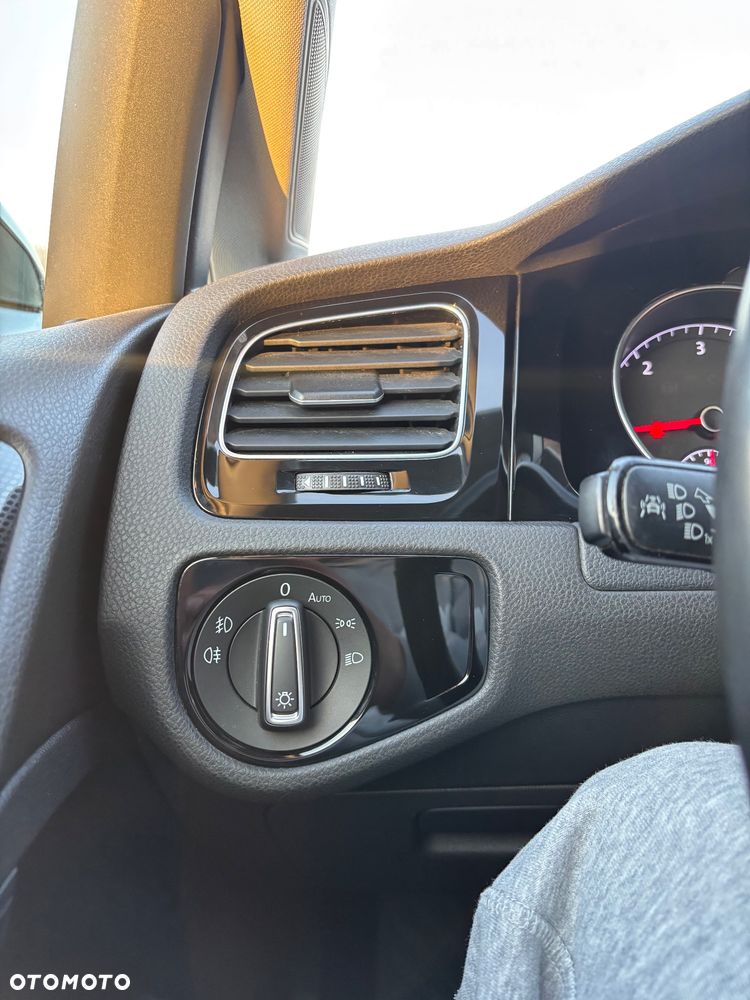 Volkswagen Golf 2.0 TDI BMT Highline DSG - 12