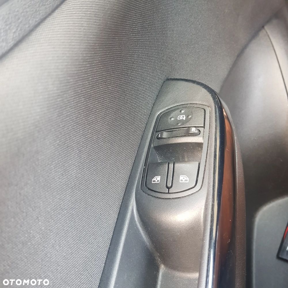 Opel Corsa - 10