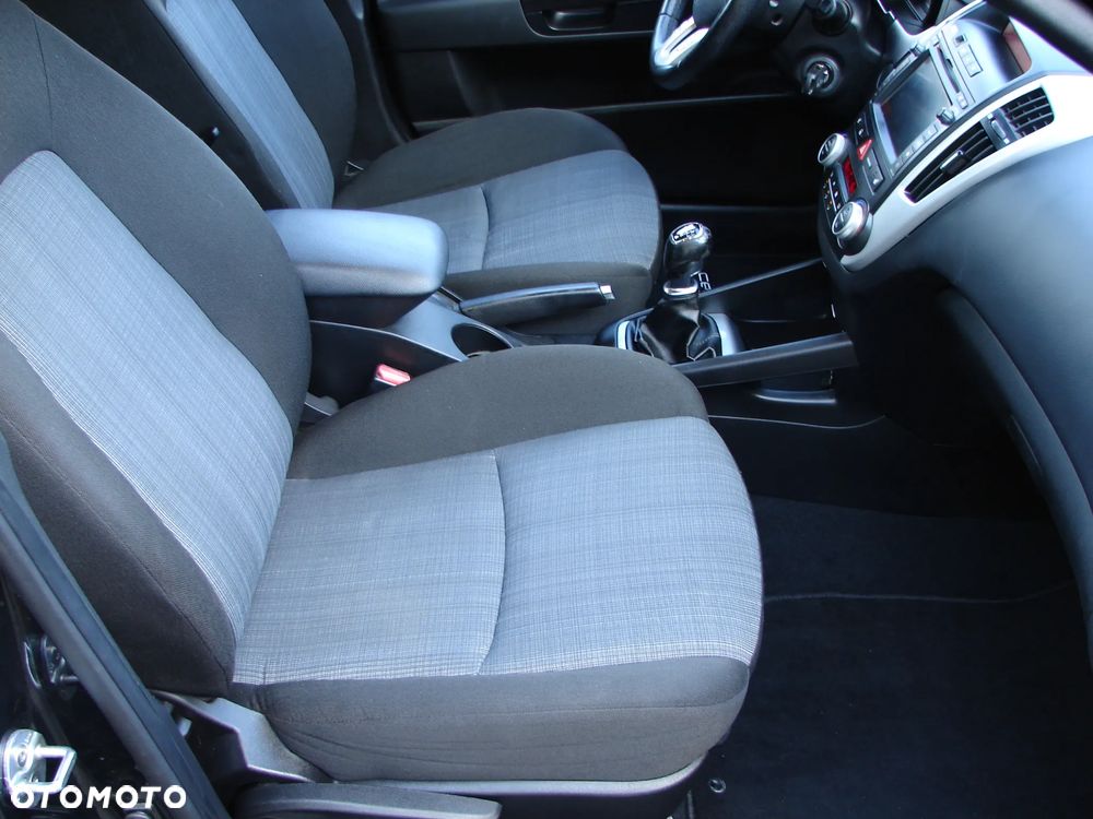Kia Ceed 1.4 CVVT Edition 7 - 8