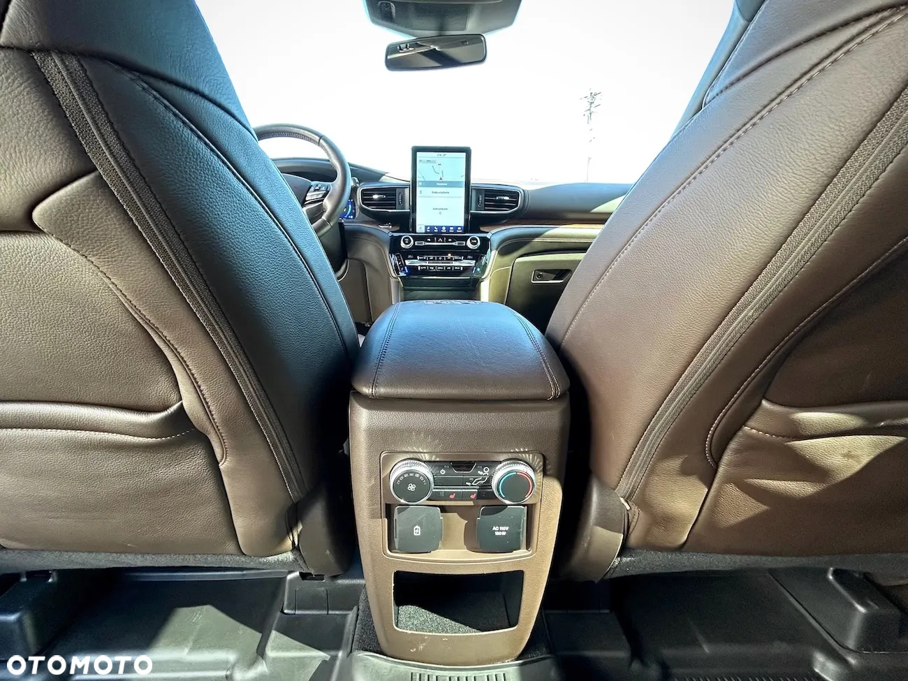 Ford Explorer - 30