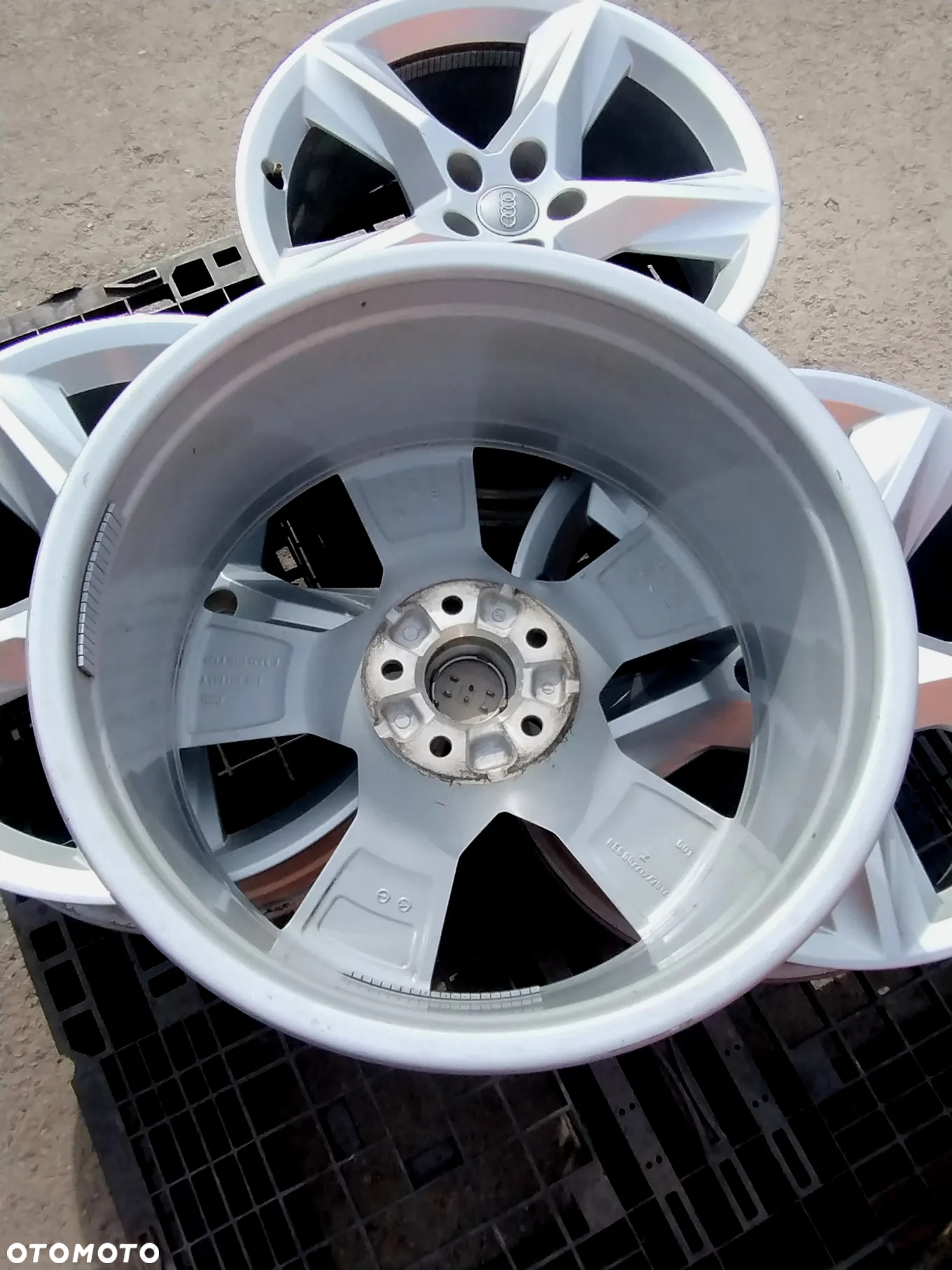 5x112 Felgi Aluminiowe Alufelgi 19 AUDI 4M0 A7 A5 A6 C6 C7 C8 A8 D2 D3 D4 D5 Q5 Q7 Q3 A4 B7 B8 B9 Legnica ALU-RAD SKODA VW SEAT - 14