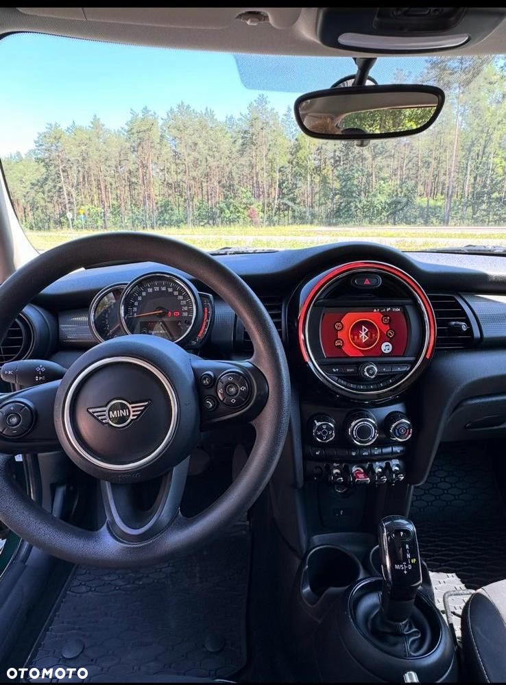 MINI Cooper Standard - 16
