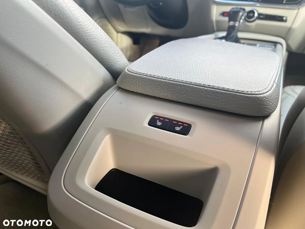 Volvo V90 Cross Country D5 SCR AWD Pro - 18