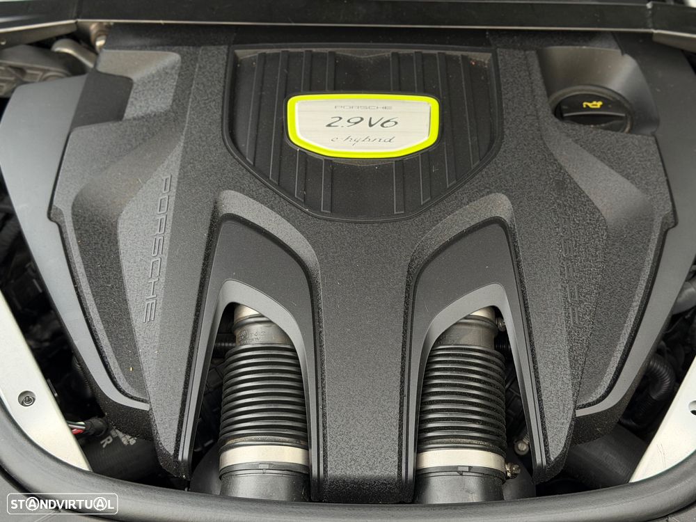 Porsche Panamera - 35