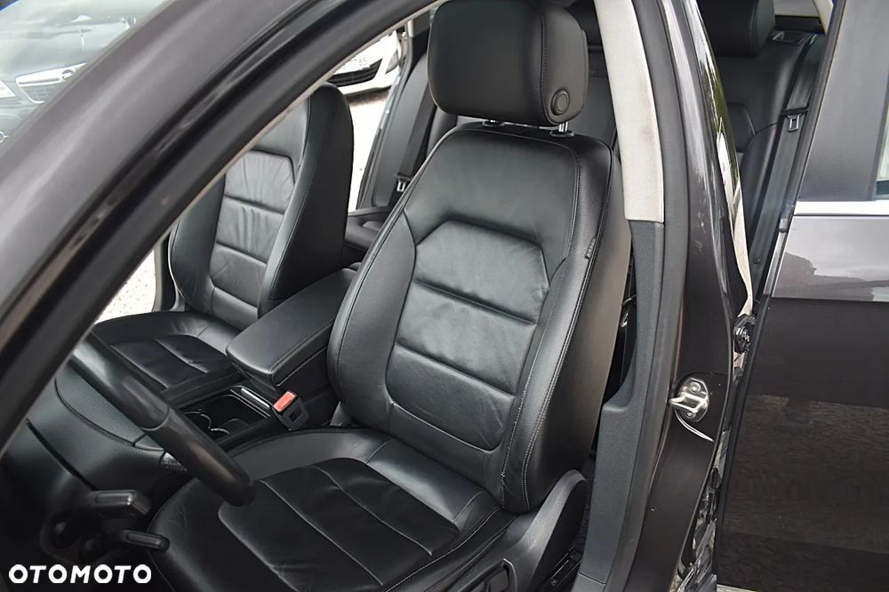 Volkswagen Passat 2.0 TDI Highline - 18