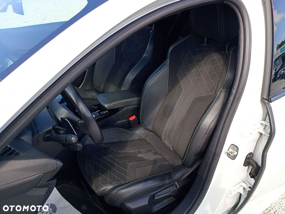 Peugeot 208 1.2 PureTech GT S&S EAT8 - 21